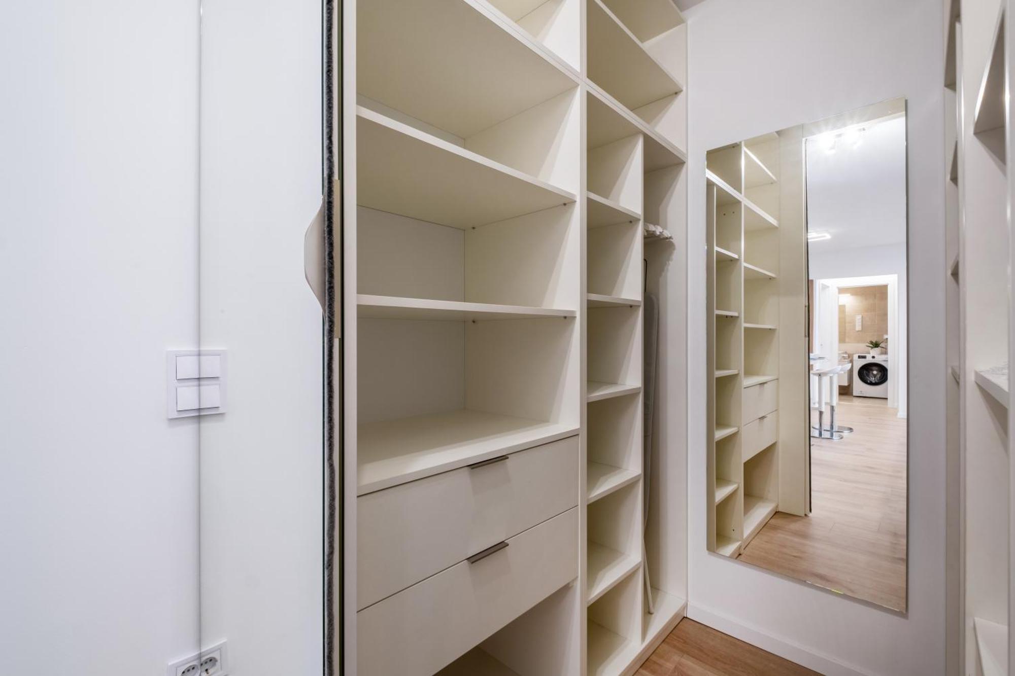 Myflat Wave Gold Premium I Apartment